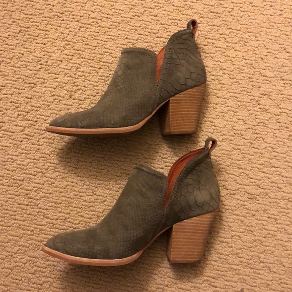 jeffrey campbell rosalee bootie mustard suede